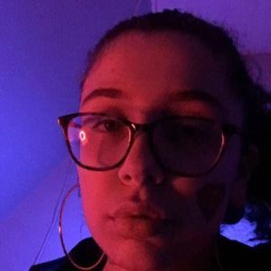 Meet your Posher, Violet